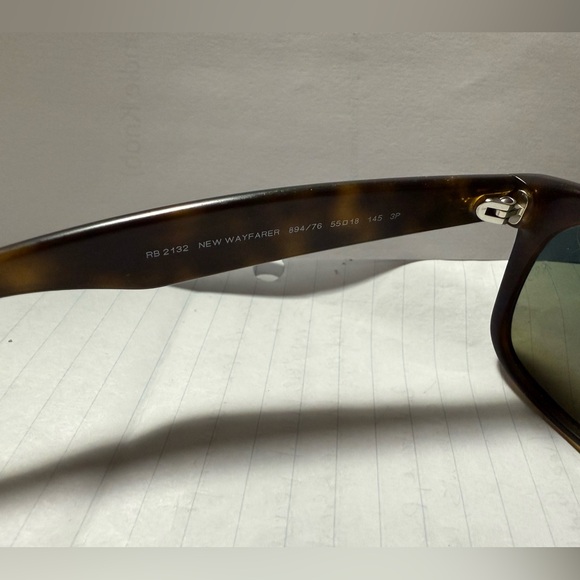 Ray-Ban New Wayfarer Polarized RB 2132 - Picture 5 of 10